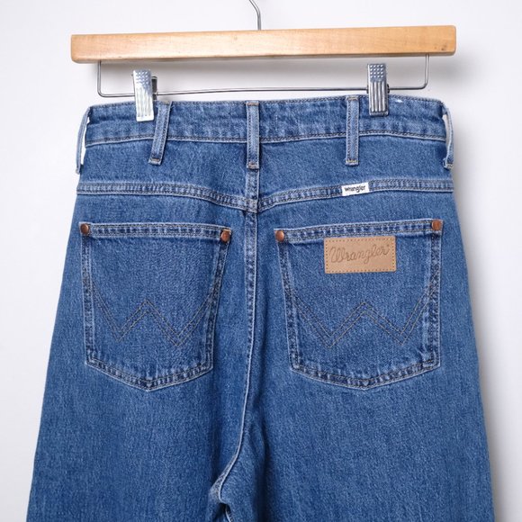 Wrangler Barrel 652 High Rise Wide Leg Jeans - Picture 9 of 11